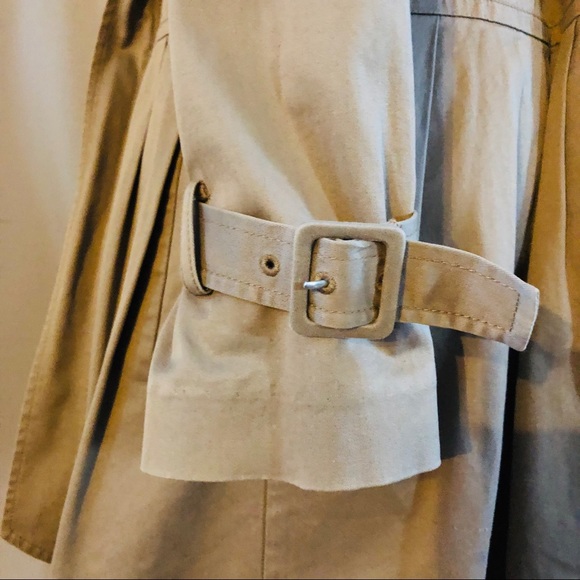 Authentic Theory Bergdorf Goodman Jacket - Picture 2 of 8